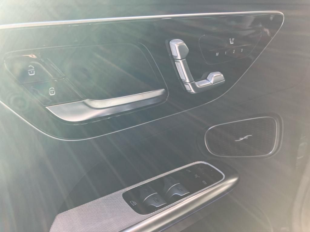 Mercedes-Benz GLC 300 4M AMG*AHK*Night*Sound*Pano-Dach*LED*KAM