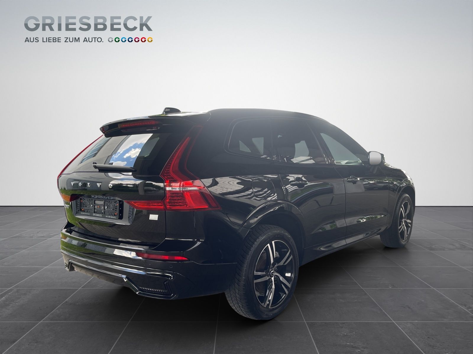 Volvo XC60 Twin Engine R Design Recharge AHK