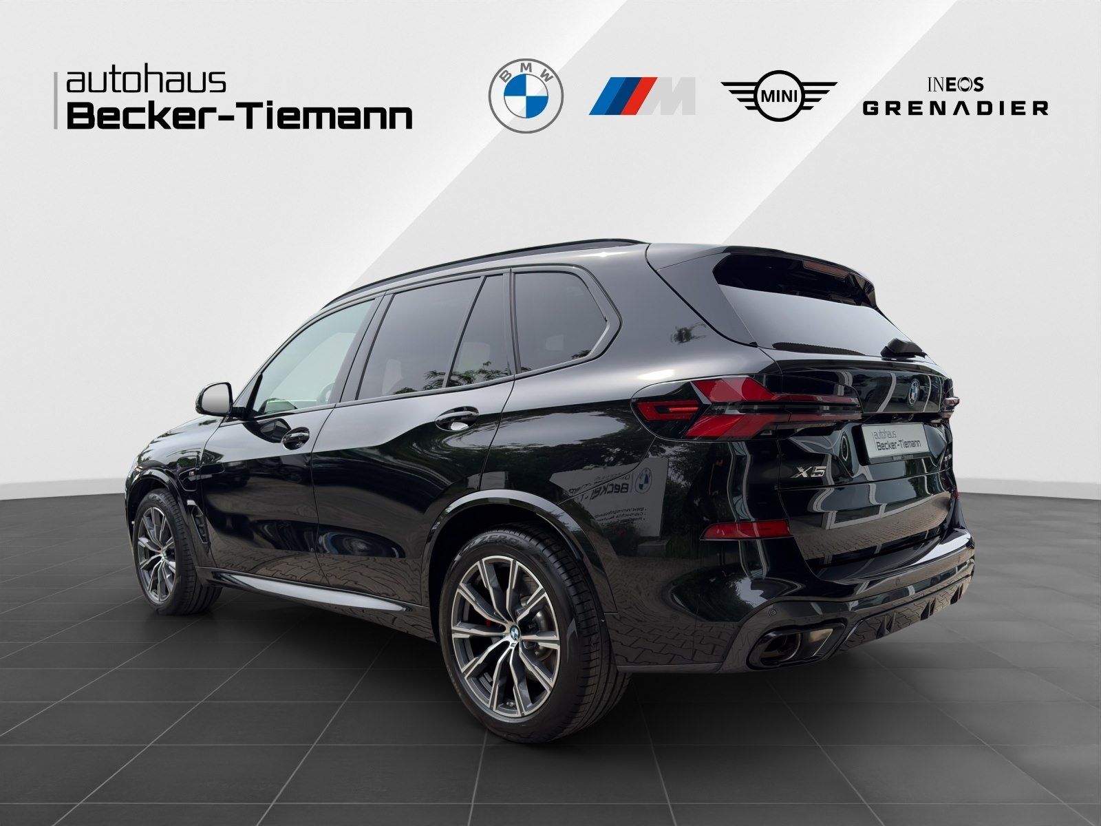 BMW X5 xDrive50e M-Sport Pro AHK Pano Head-Up DrivAs