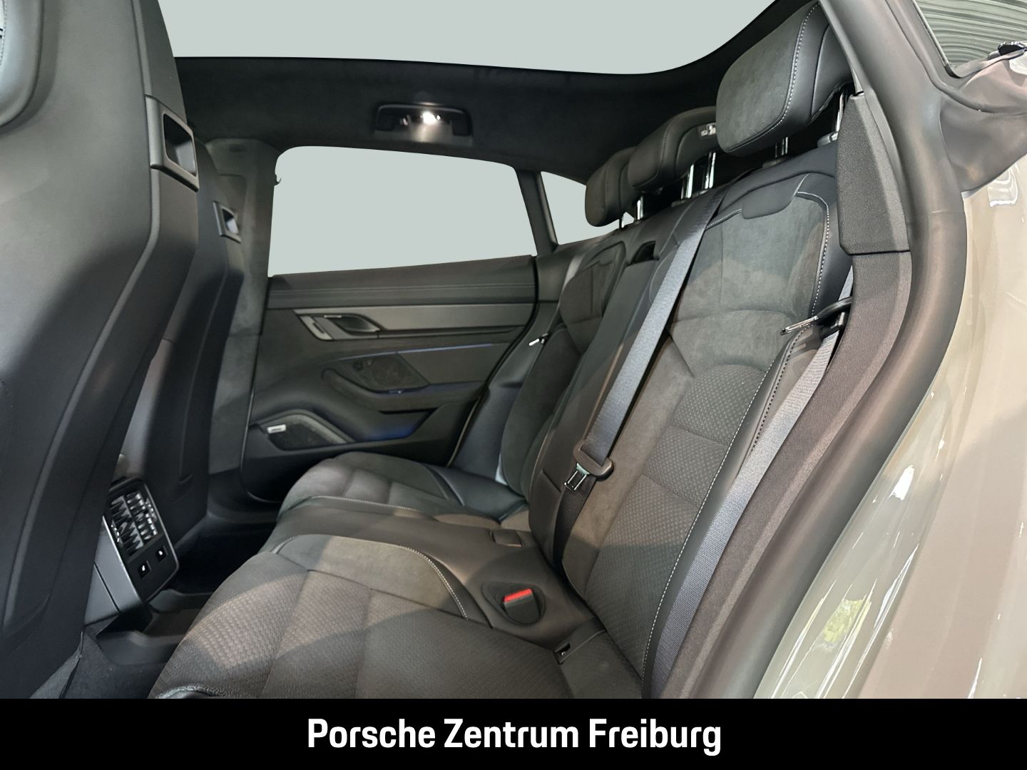 Porsche Taycan GTS Sport Turismo BOSE Abstandstempomat