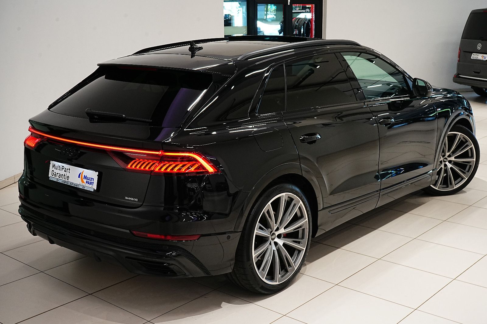 Audi Q8 50 S-LINE|ACC|HUD|LUFTF|MASSAG|PANO|360°|B&O|