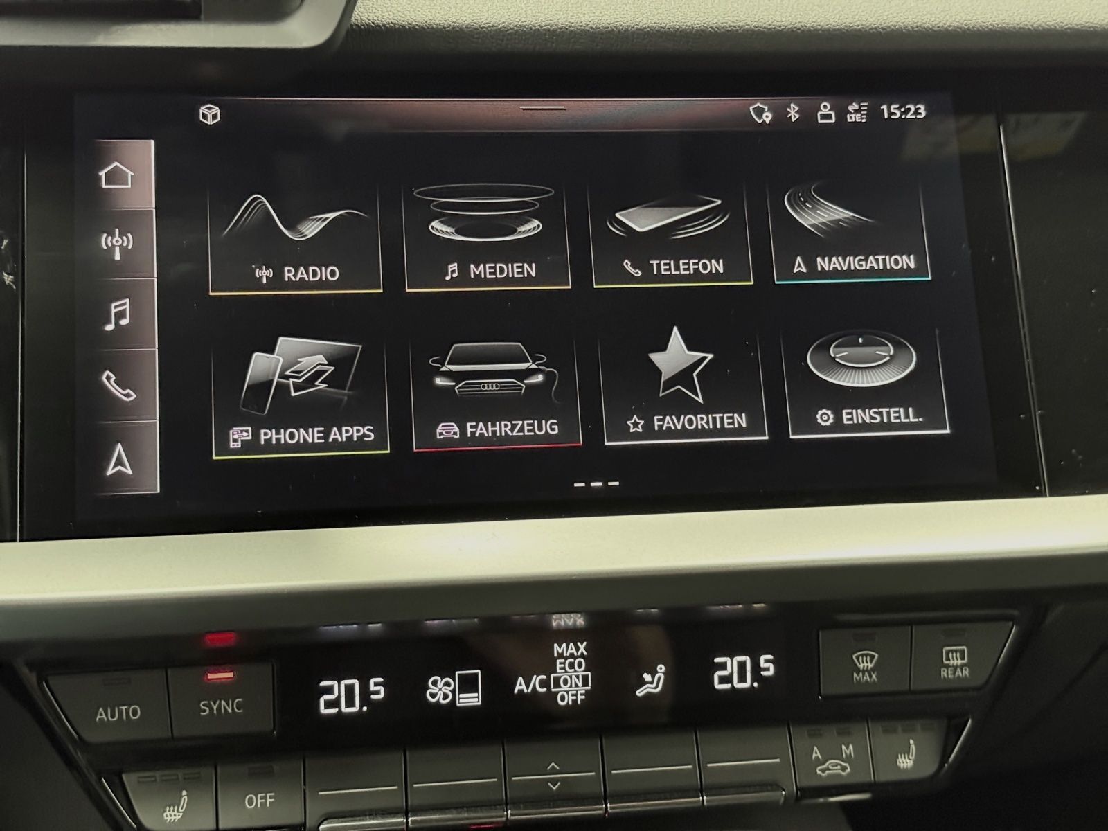 Audi A3 Sportback 45 TFSIe S LINE LM17 TEMPOMAT STAND