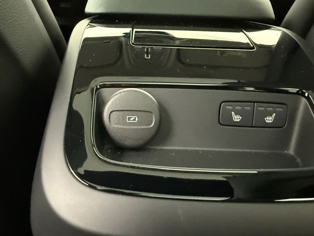 Volvo V60 T6 Ultra Dark Recharge Plug-In Hybrid AWD