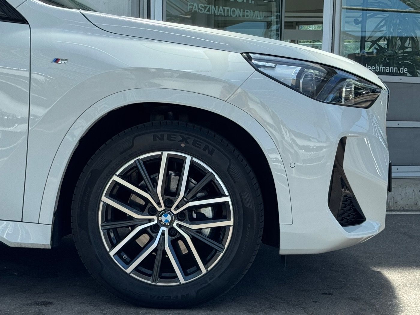 BMW X1 xDrive20d M-Sportpaket - Samsaru's Car Outlet