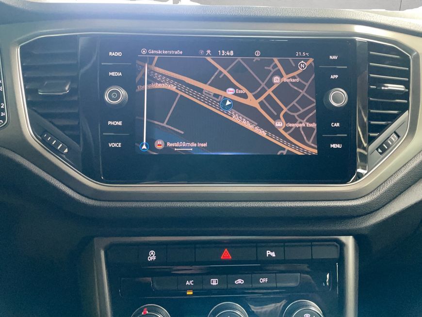 Volkswagen T-Roc 1.5 TSI DSG Style - Samsaru's Car Outlet