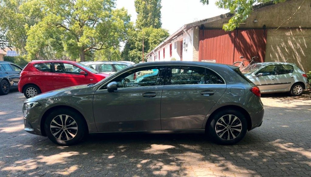 Mercedes-Benz A 180 A -Klasse A 180 - Samsaru's Car Outlet