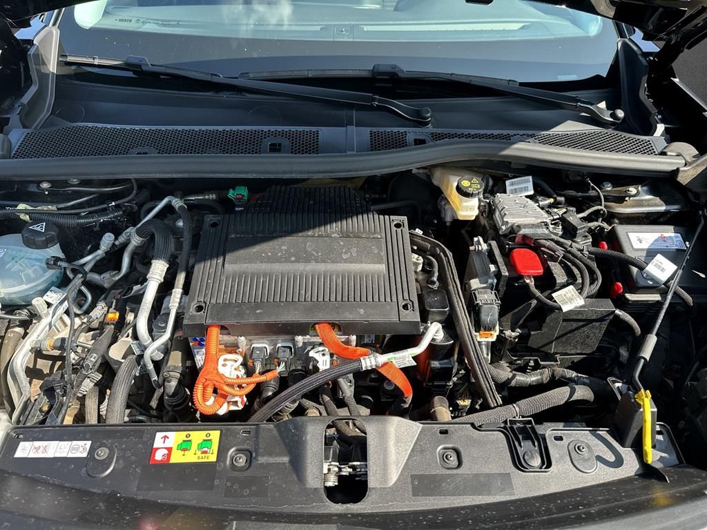 Peugeot e-2008 Active Pack - Samsaru's Car Outlet