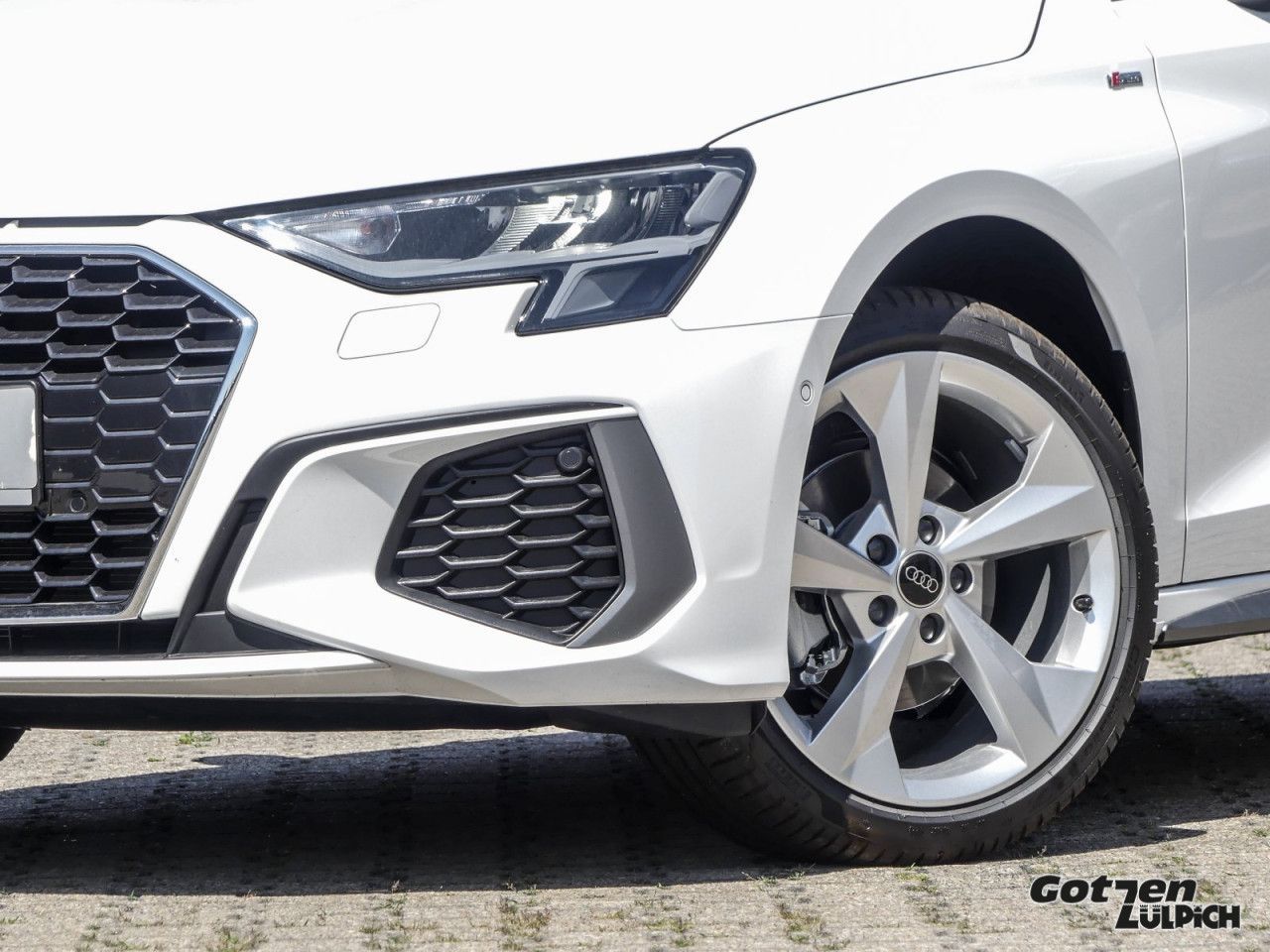 Audi A3 Sportback 35 TFSI S line - Samsaru's Car Outlet