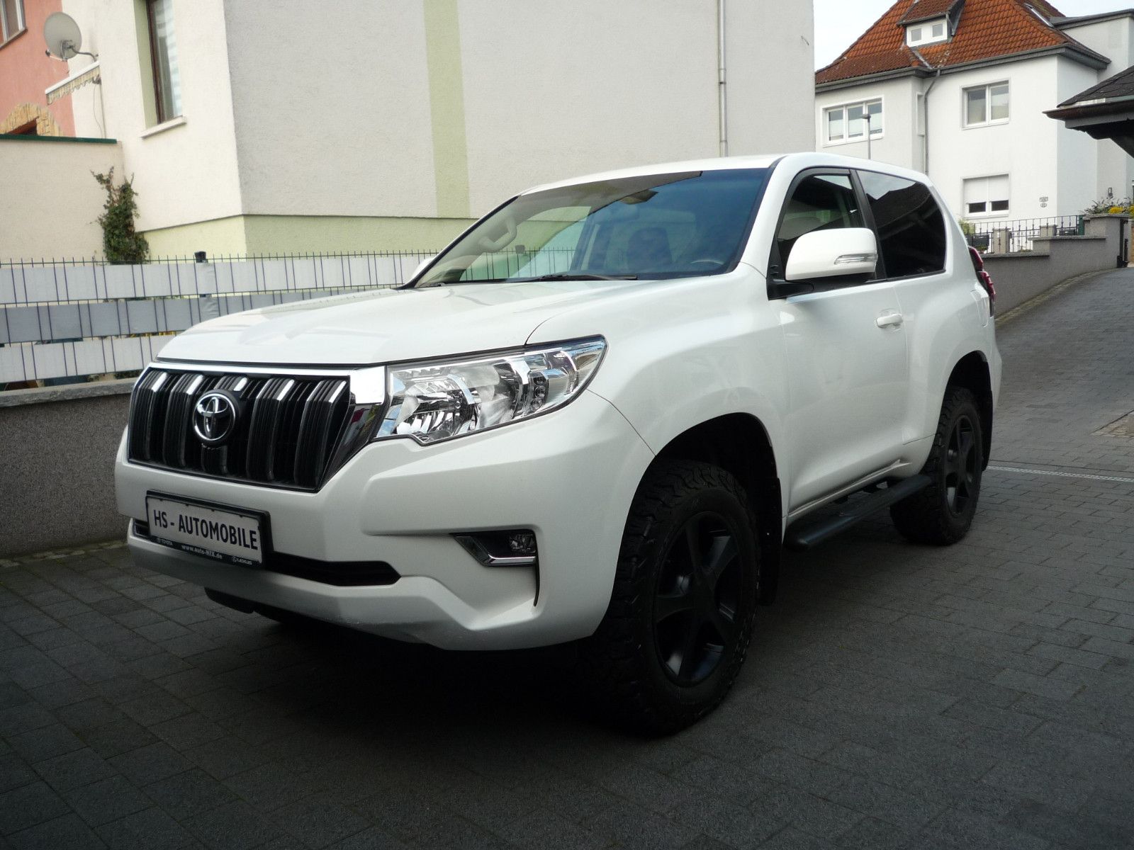 Toyota Land Cruiser Comfort/TEMPO/STHZ/AHK/RFK/NAV/1.HD