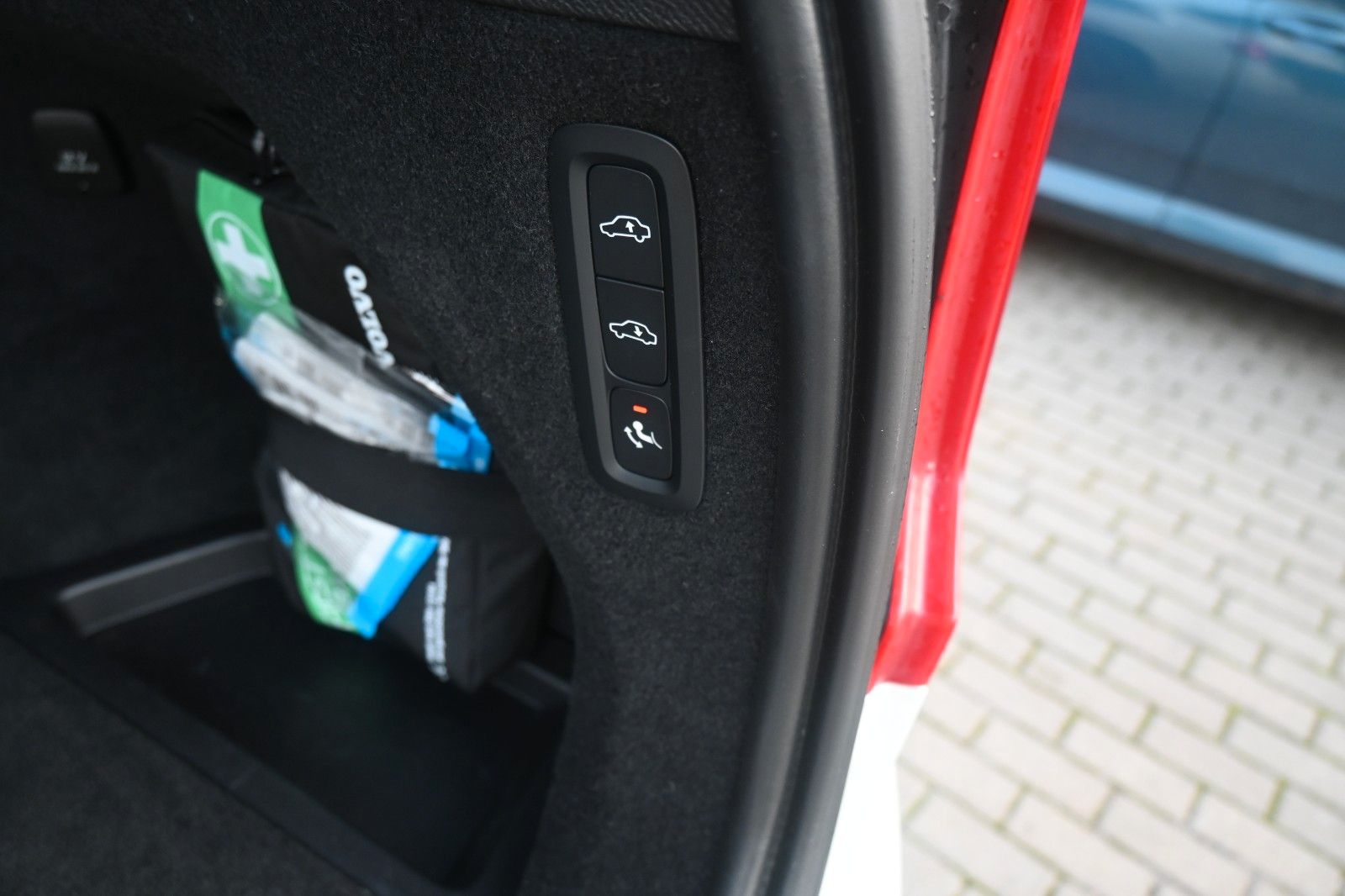 Volvo XC90 Inscription PHEV AWD - Samsaru's Car Outlet