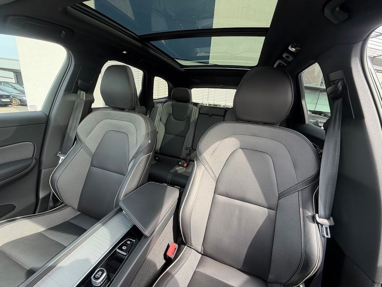 Volvo XC60 B5 Ultra Dark AWD