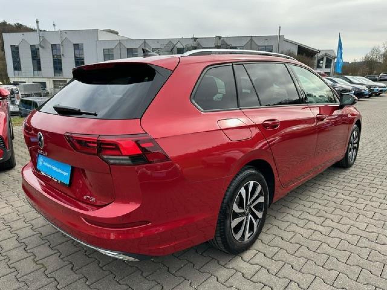 Volkswagen Golf VIII Variant Active 1.5 l eTSI - Samsaru's Car Outlet
