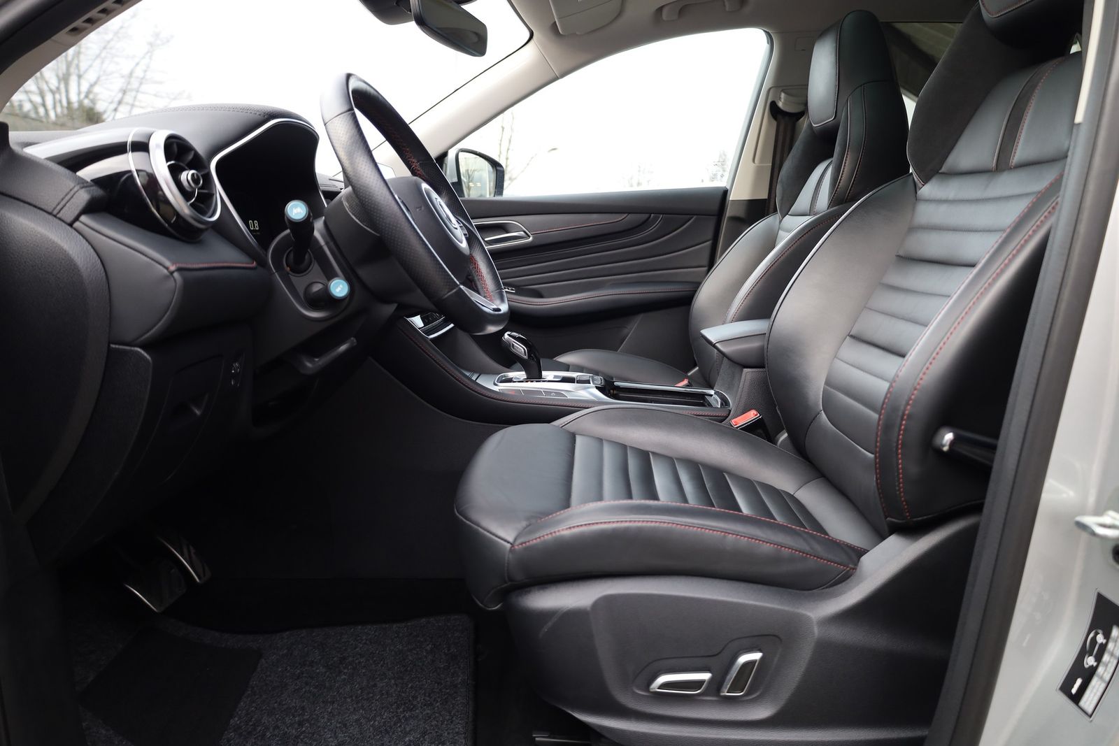 MG HS 1.5 T-GDI Luxury Aut. LED Navi Pano 360°