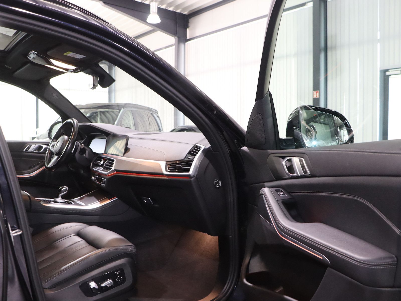 BMW X5 xDrive 40d M-SPORTPAKET / 7-SITZER / PANORAMA