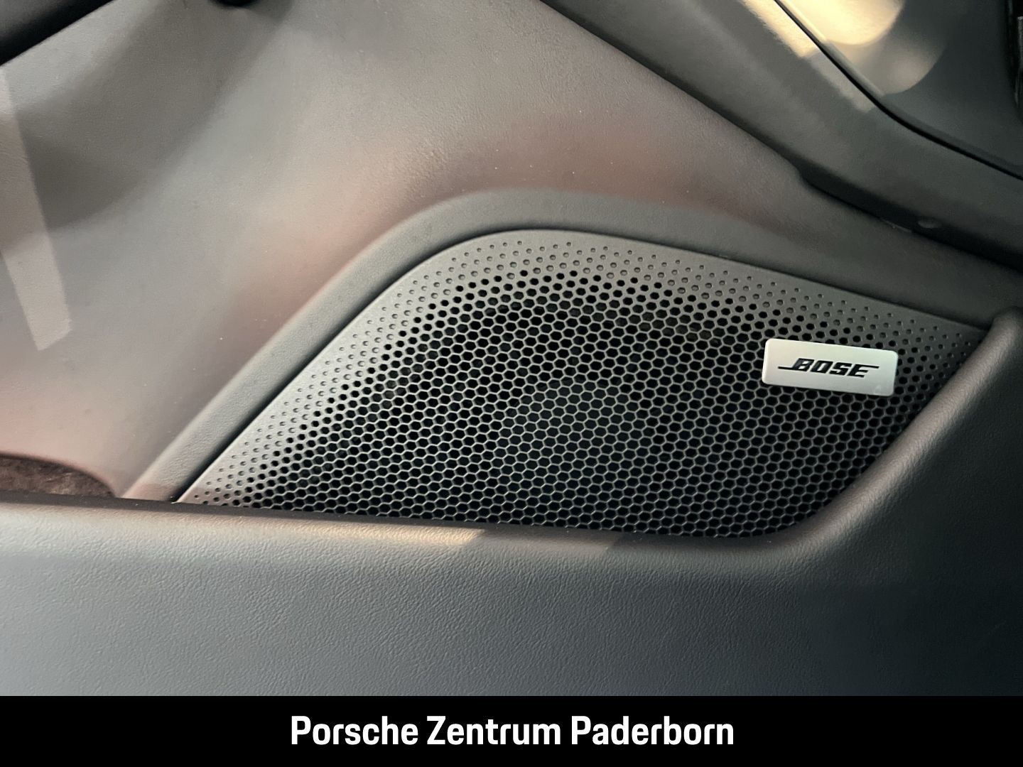 Porsche Taycan 4S Cross Turismo InnoDrive Head-Up 21-Zol