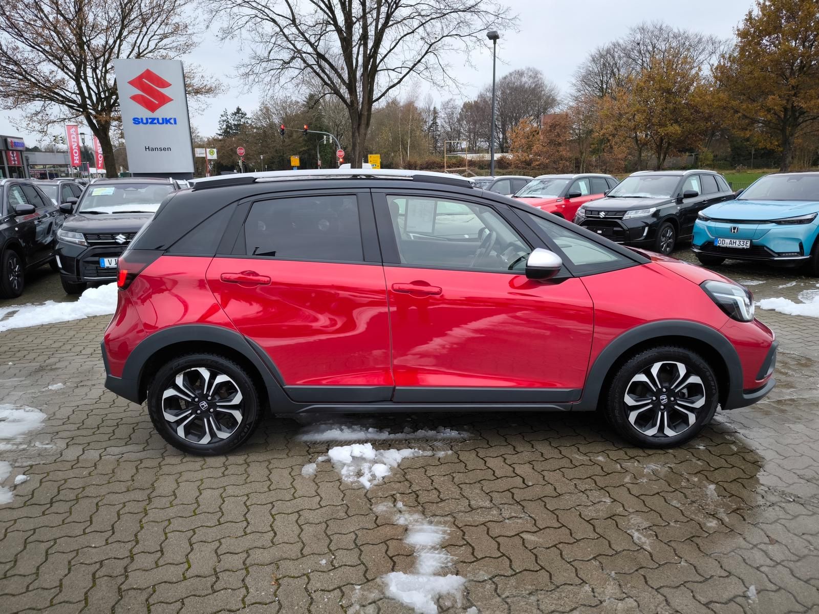 Honda Jazz 1,5 e Executive Crosstar + Ganzjahresreifen