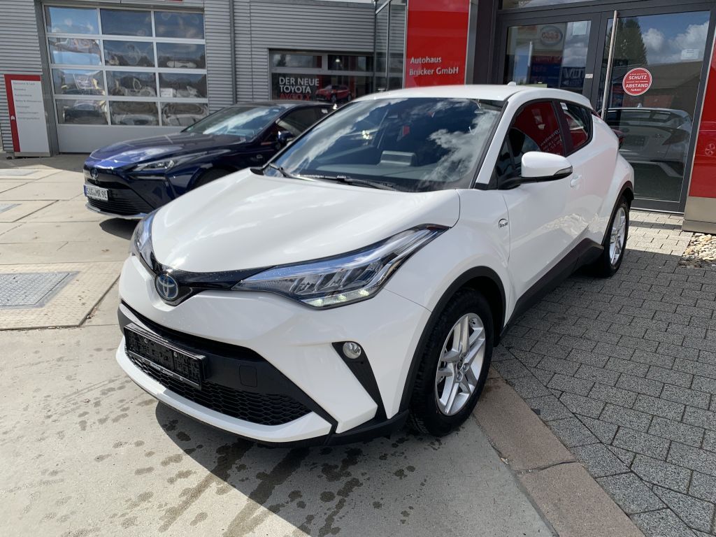 Toyota C-HR Hybrid Flow - Samsaru's Car Outlet