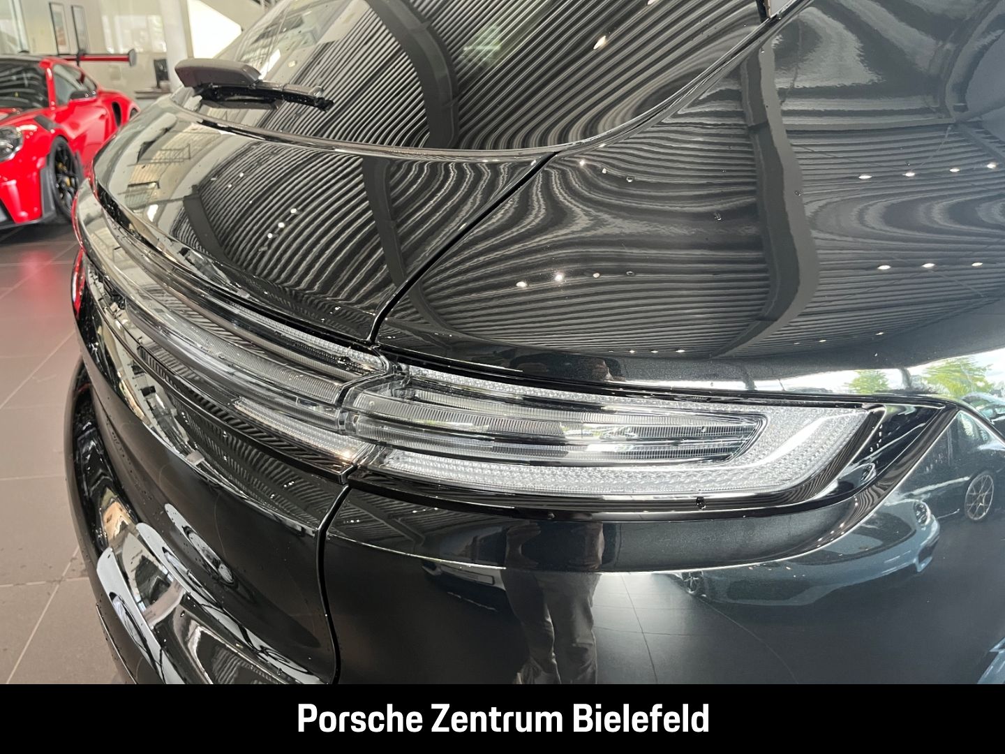 Porsche Cayenne BOSE LED-Matrix Panoramadach Luftfederun