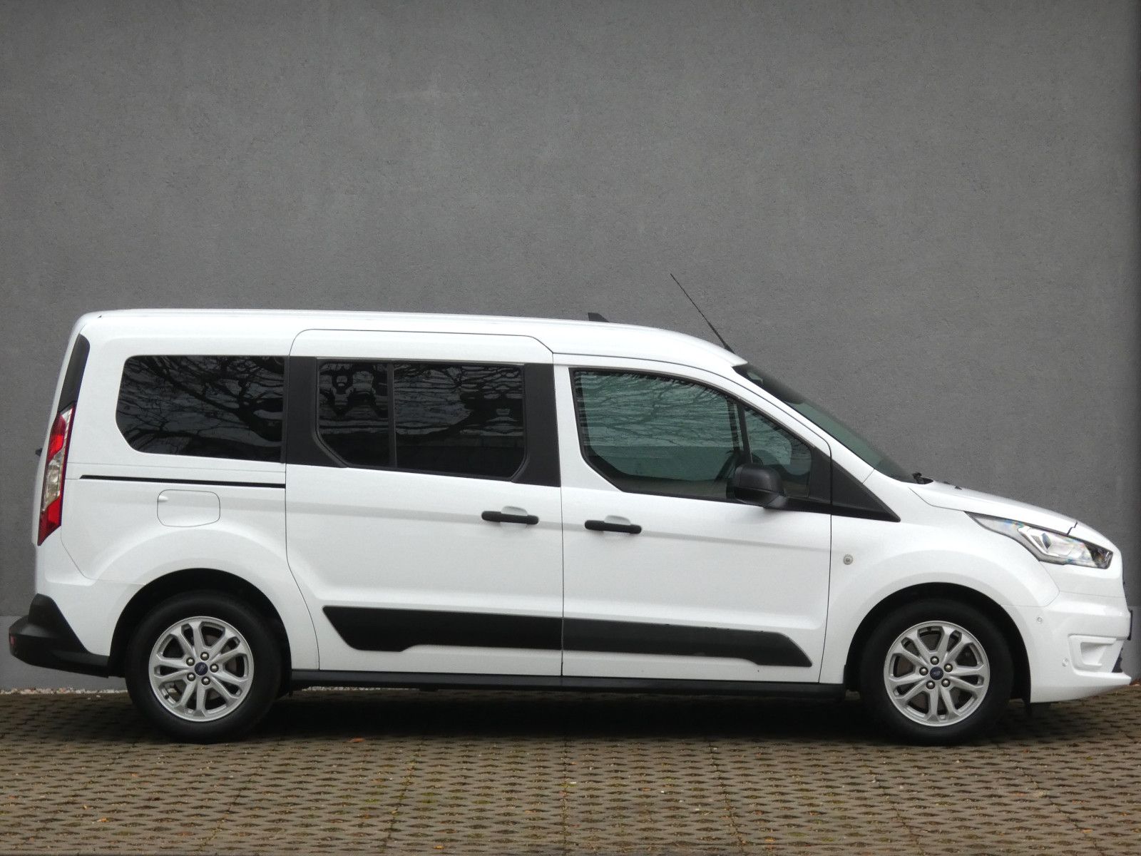 Ford Transit Connect Kombi 230 L2 1,5 TDCI Automatik