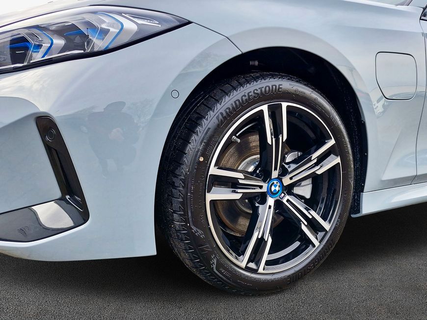 BMW 330e xDrive Aut. - Samsaru's Car Outlet