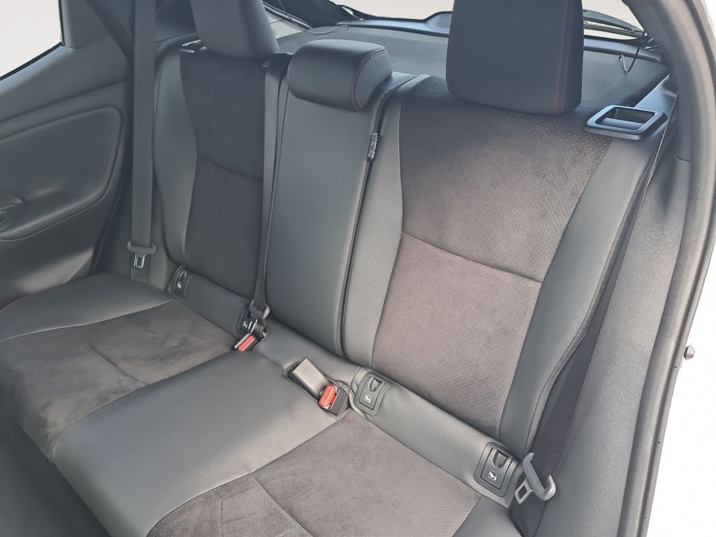 Toyota Yaris Hybrid 130PS 1.5 GR SPORT