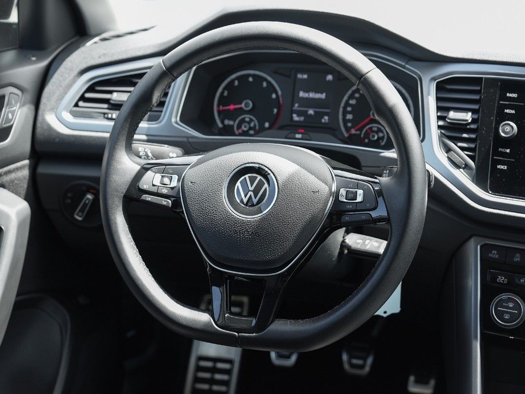 Volkswagen T-Roc 1.5 TSI Active - Samsaru's Car Outlet