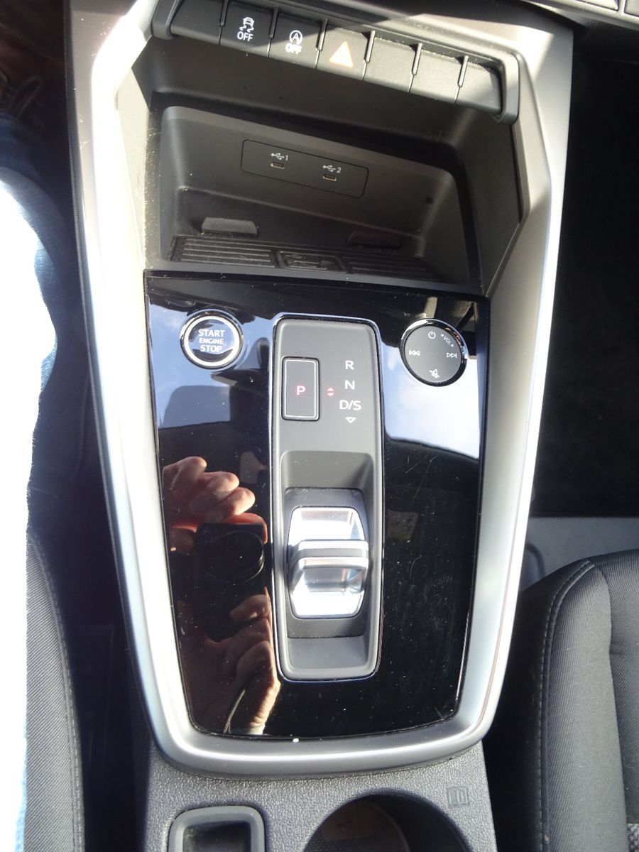 Audi A3 Sportback 30 TFSI S line Navi LED SHZ Virtual