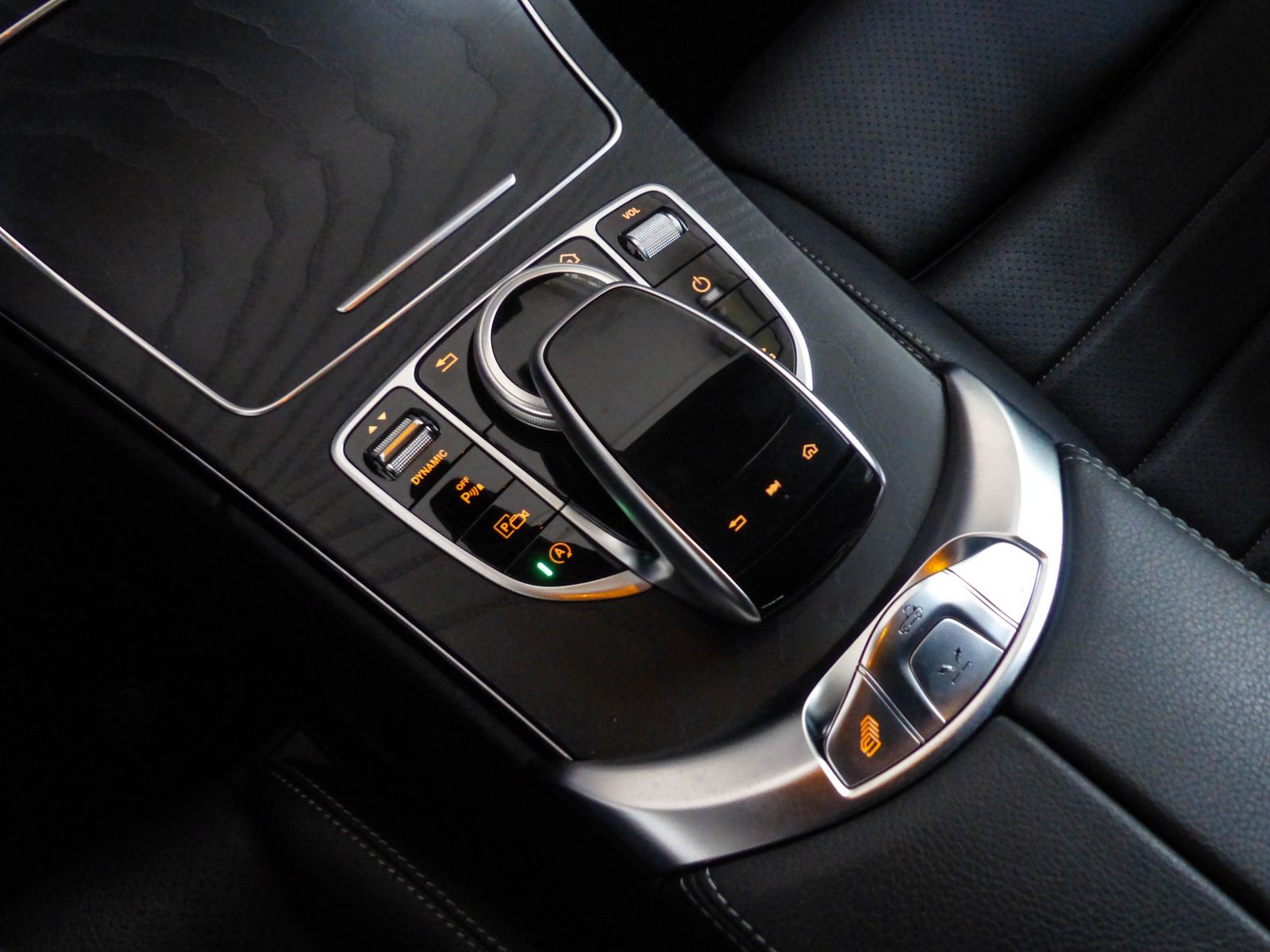 Mercedes-Benz C 200 Cabrio AMG - Samsaru's Car Outlet