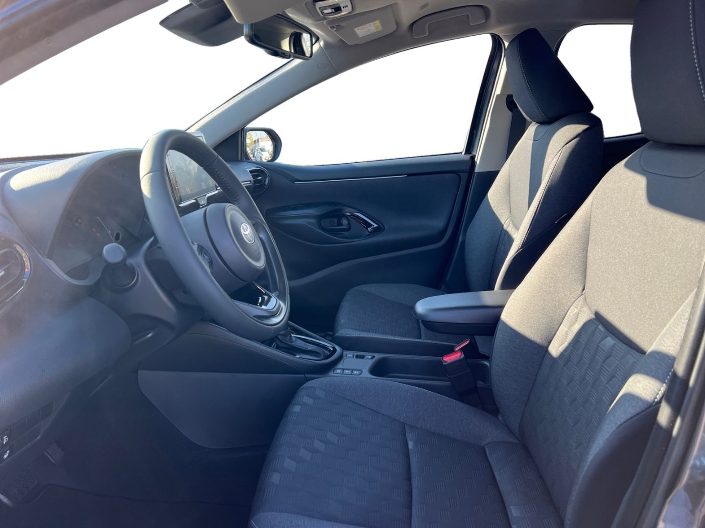 Toyota Yaris Hybrid Teamplayer *LED*R-CAM*KLIMAAUTO*CAR