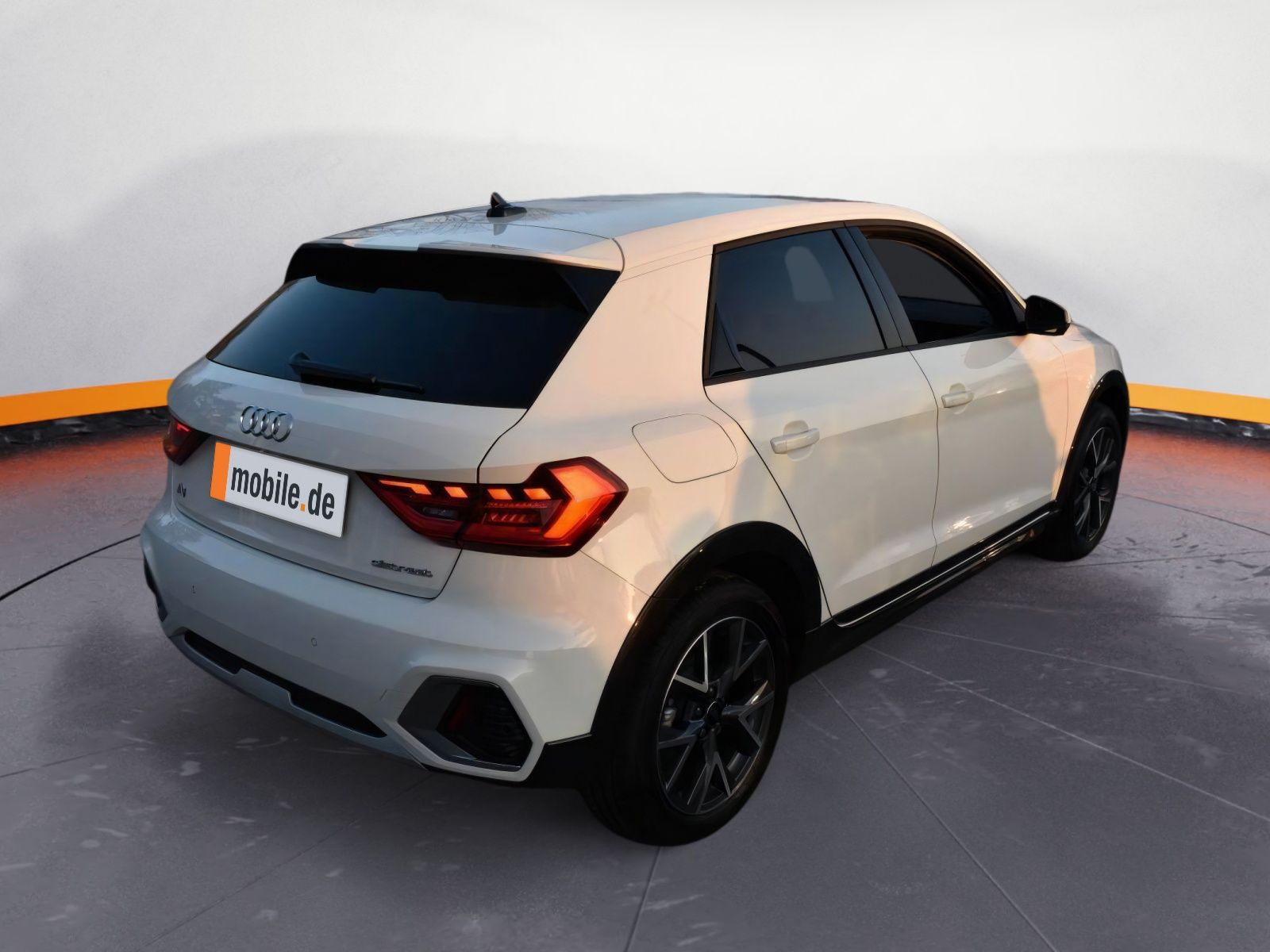 Audi A1 30 TFSI Allstreet S-tronic - Samsaru's Car Outlet