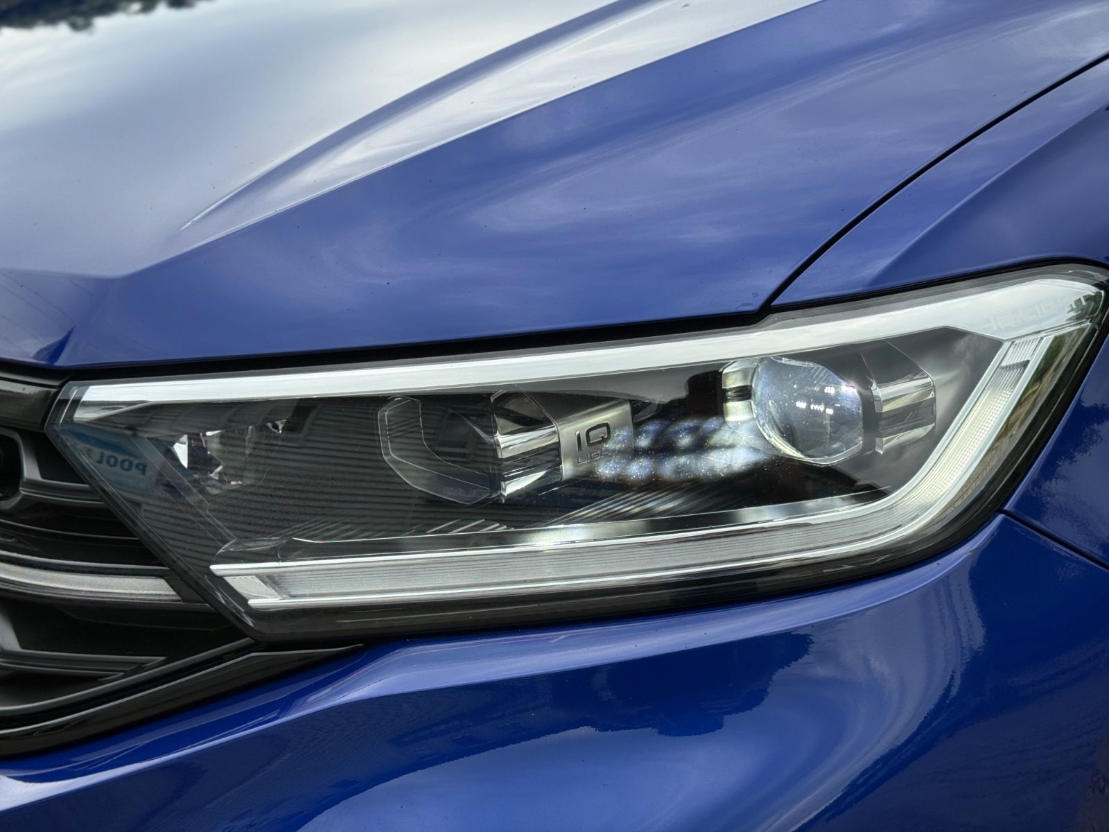 Volkswagen T-Roc TDI R-Line - Samsaru's Car Outlet