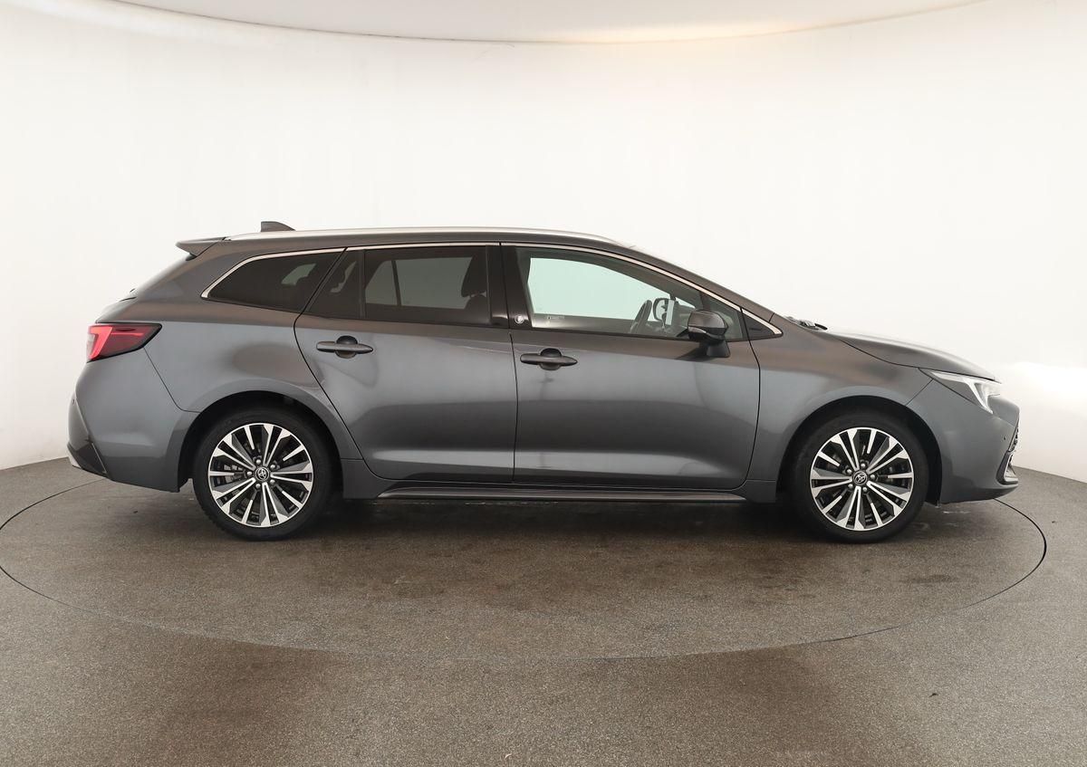 Toyota Corolla Touring Sports 2.0 CVT Team D Navi Kam