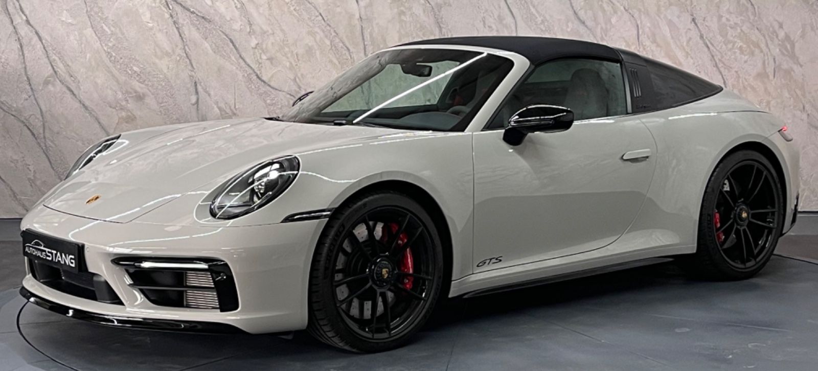 Porsche 911 Targa 4 GTS - Samsaru's Car Outlet