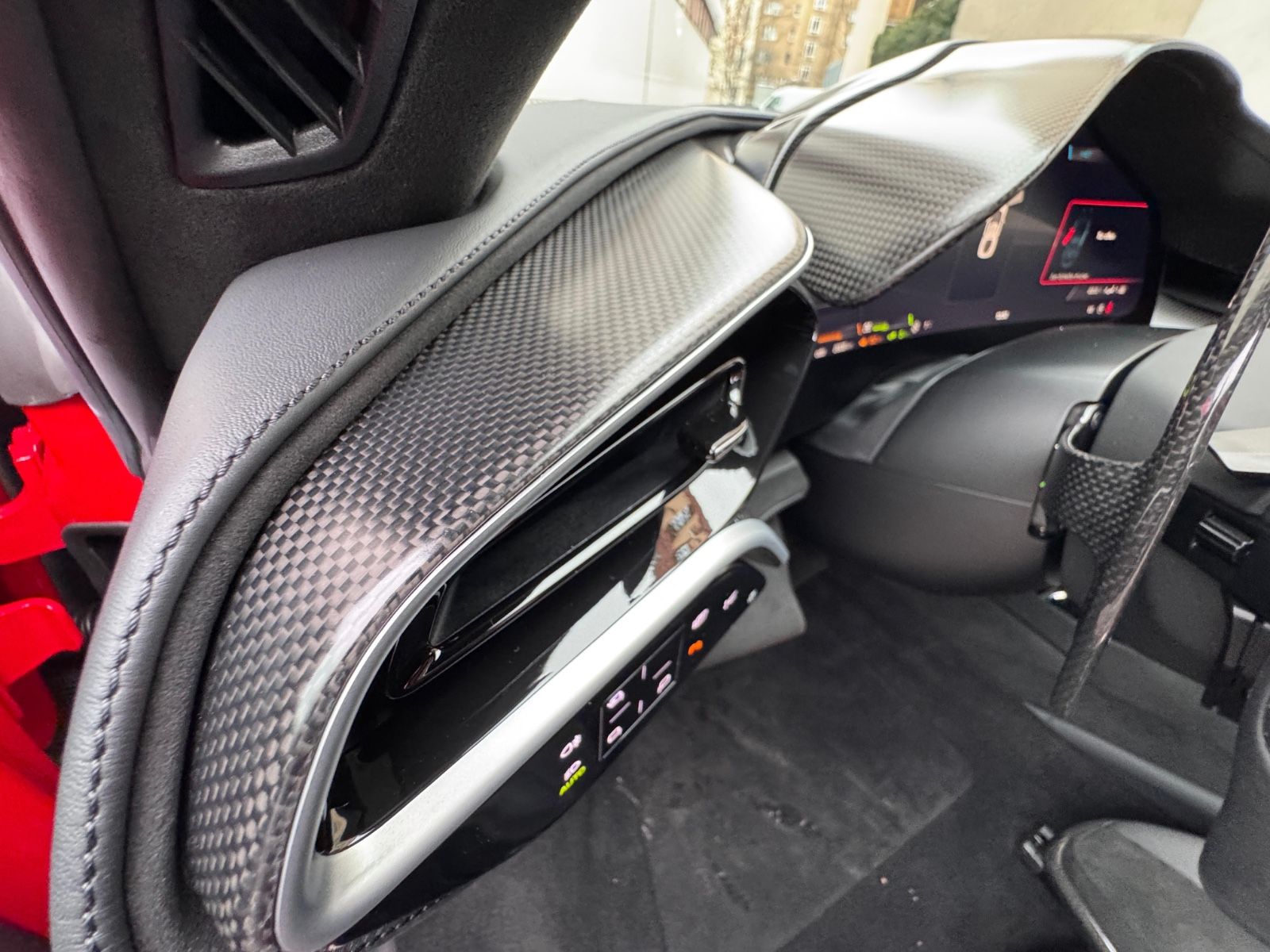 Ferrari 296 GTB*CARBON-DAYTONA*RACING*LIFT*JBL*LCD-DISP*