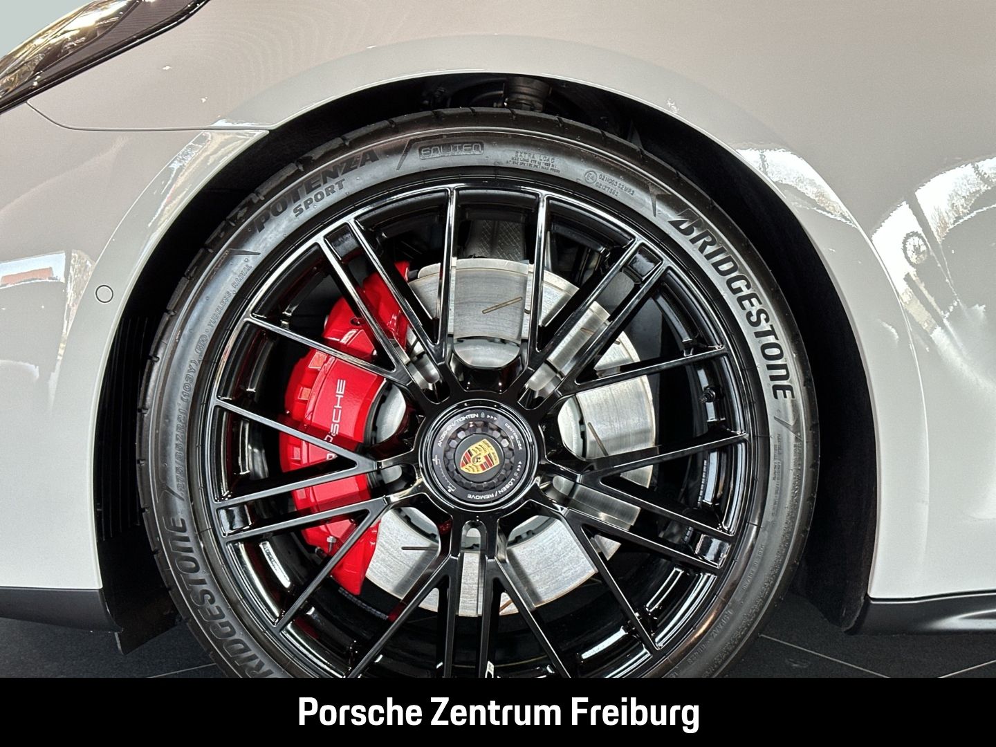 Porsche Panamera GTS BOSE HA-Lenkung InnoDrive Soft-Clos