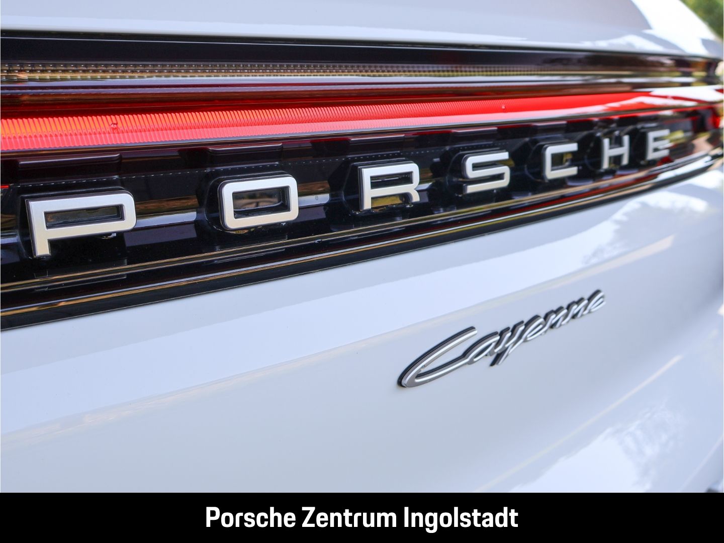 Porsche Cayenne E-Hybrid, Panorama, Luftfederung, Surrou