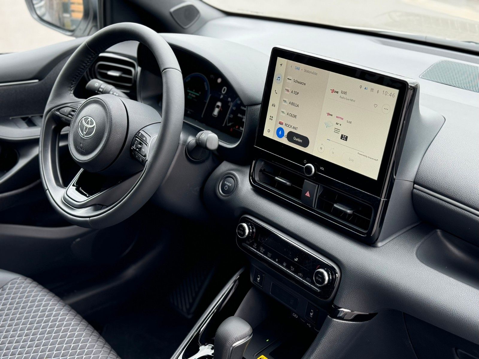 Toyota Yaris Hybrid Style 315 € mtl finanzieren