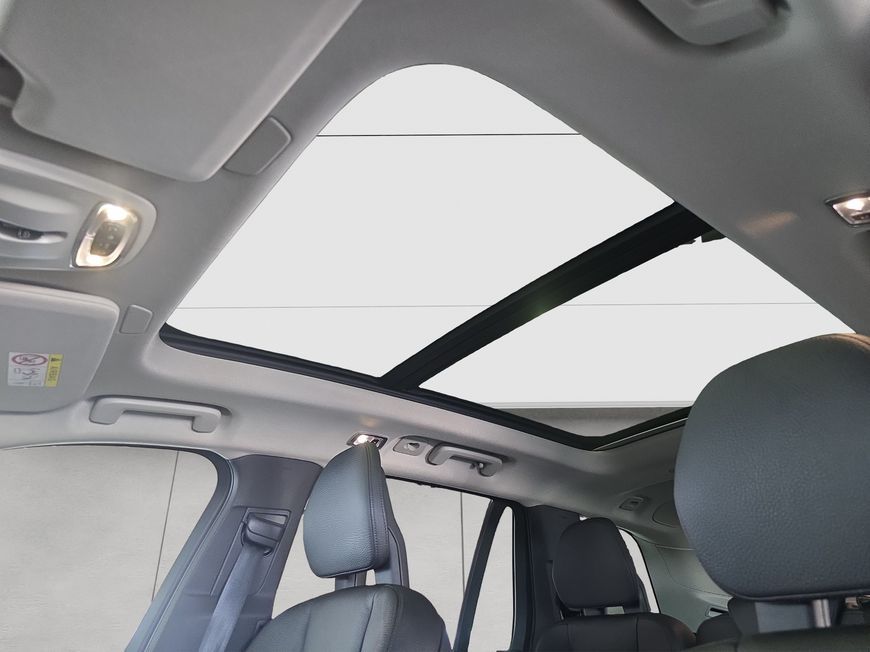 Volvo XC90 B5 D AWD Inscription - Samsaru's Car Outlet