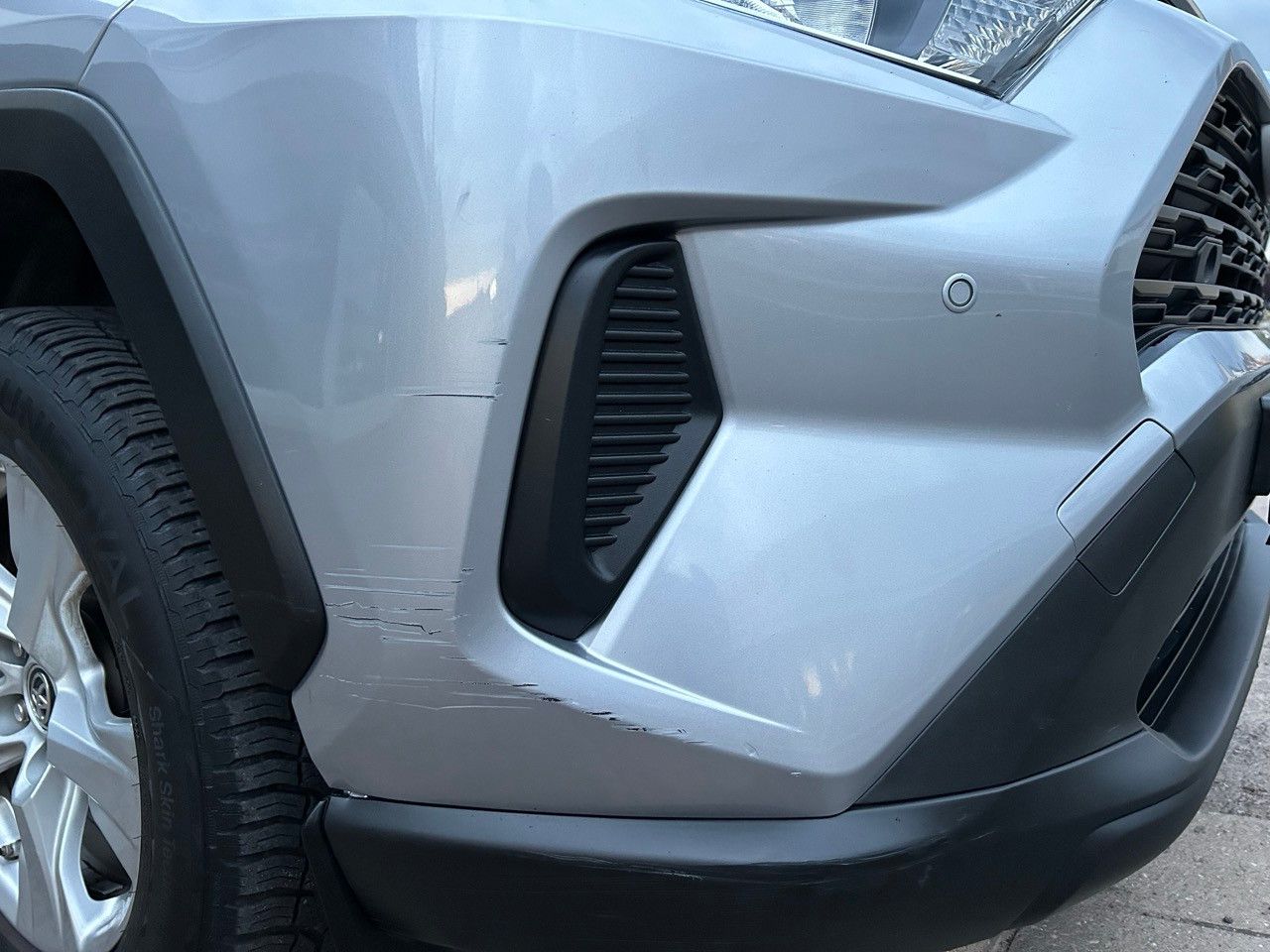 Toyota RAV4 Hybrid - Samsaru's Car Outlet