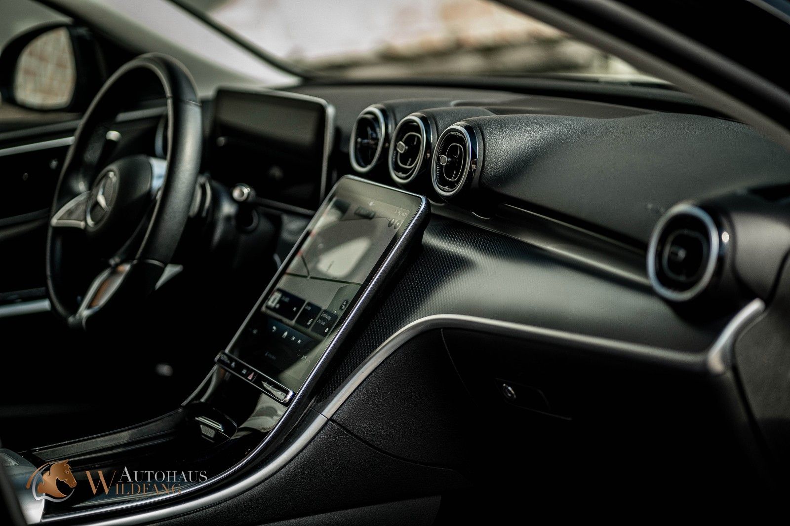 Mercedes-Benz C 180 Lim. Avantgarde - Samsaru's Car Outlet