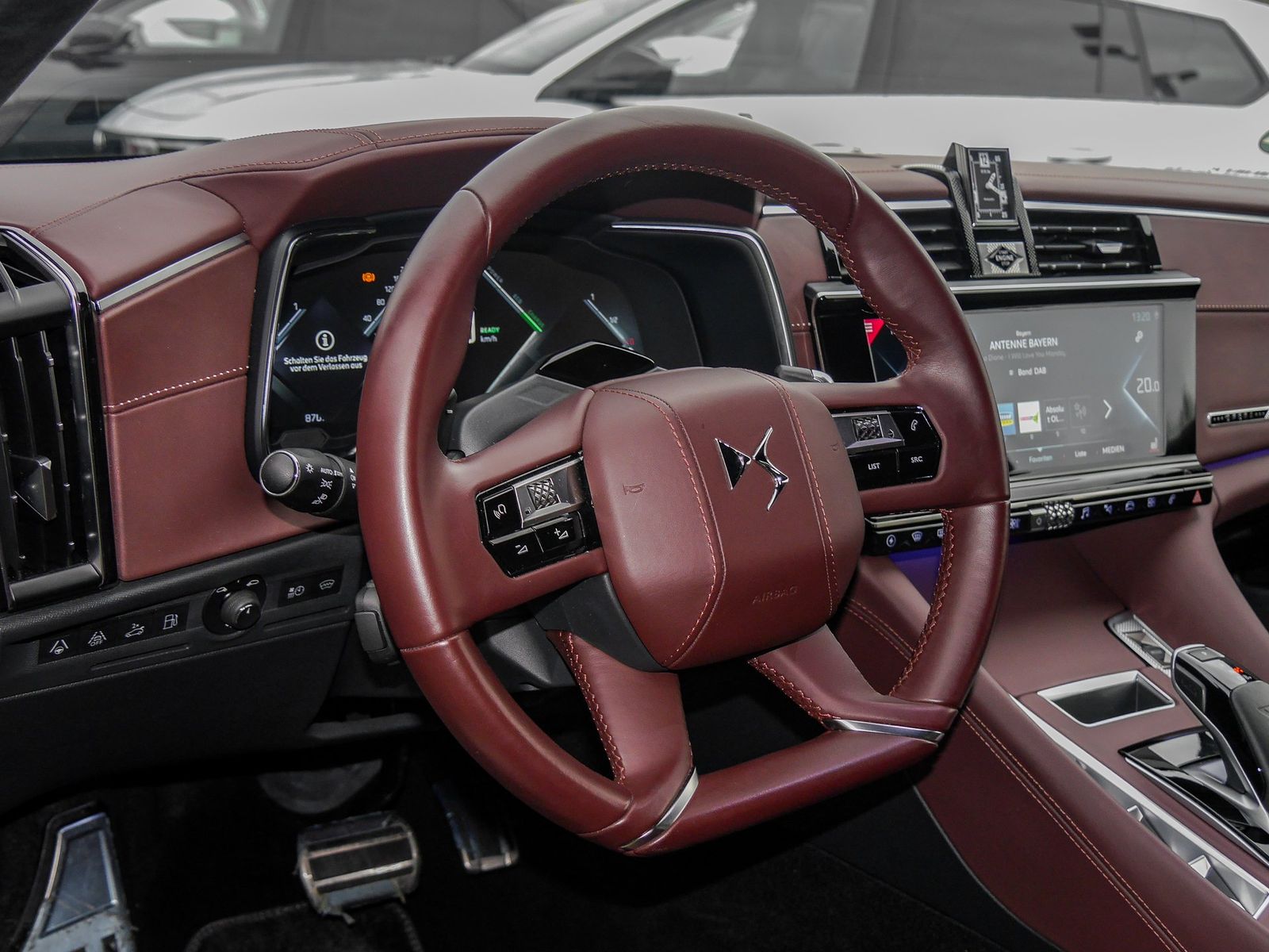 DS Automobiles DS9 Hybrid Rivoli E-Tense Fin. ab 2,99% Leder SD