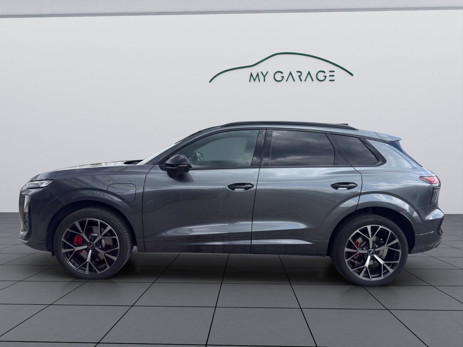 Audi Q3 e-hybrid S line TECH PRO+PANO+MATRIX+SONOS