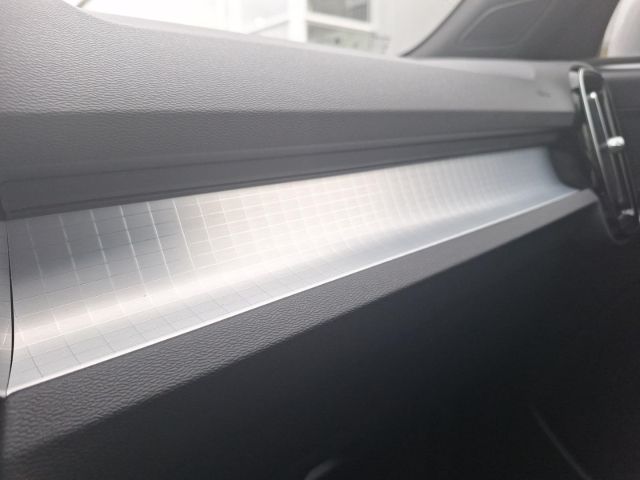 Volvo XC40 2WD Core *AHK Schwenkbar* Rückfahrkamera* G