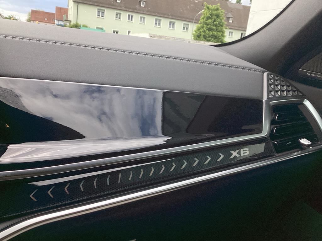 BMW X6 xDrive30d M Sport AHK+ACC+Inno+Pano+Massage+