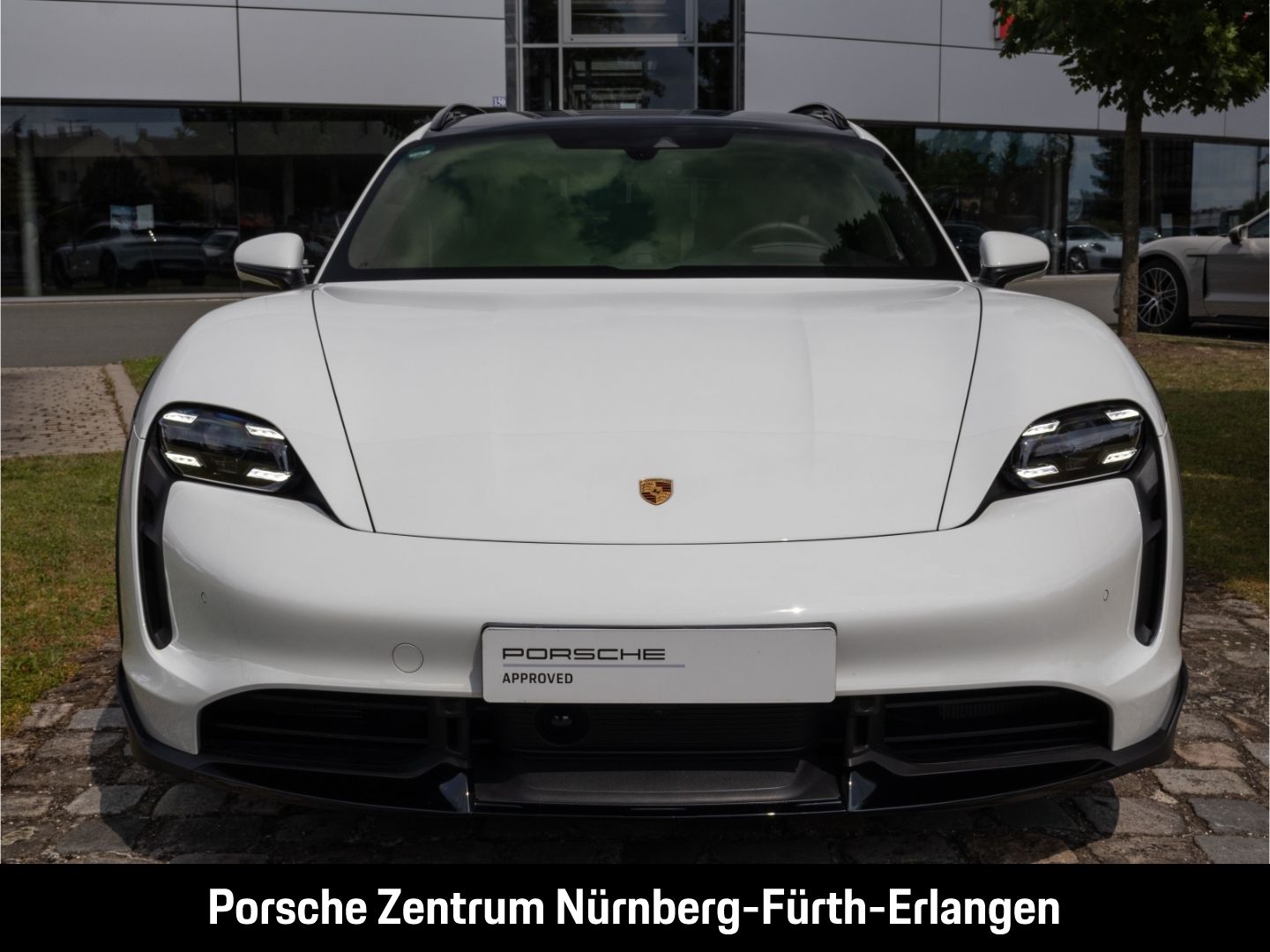 Porsche Taycan Turbo Cross Turismo Burmester HUD InnoDri