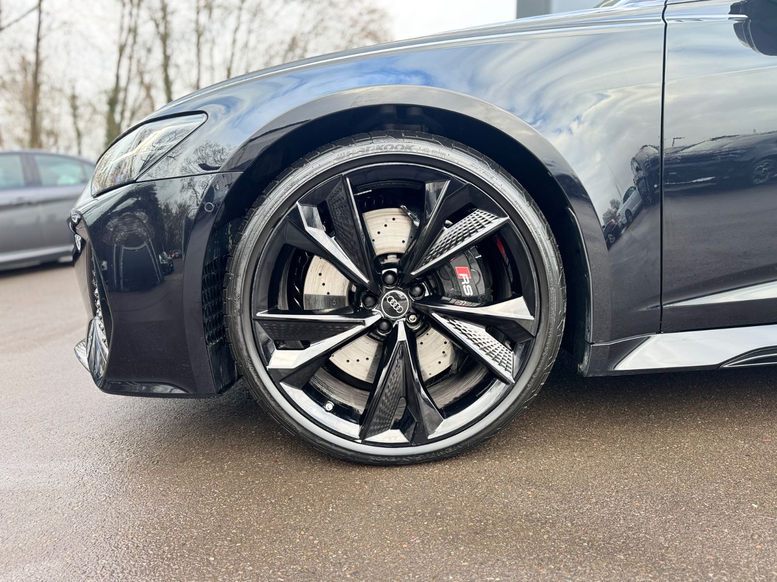 Audi RS6 AVANT QUATTRO PERFORMANCE*22.Z*CARBON*AHK*