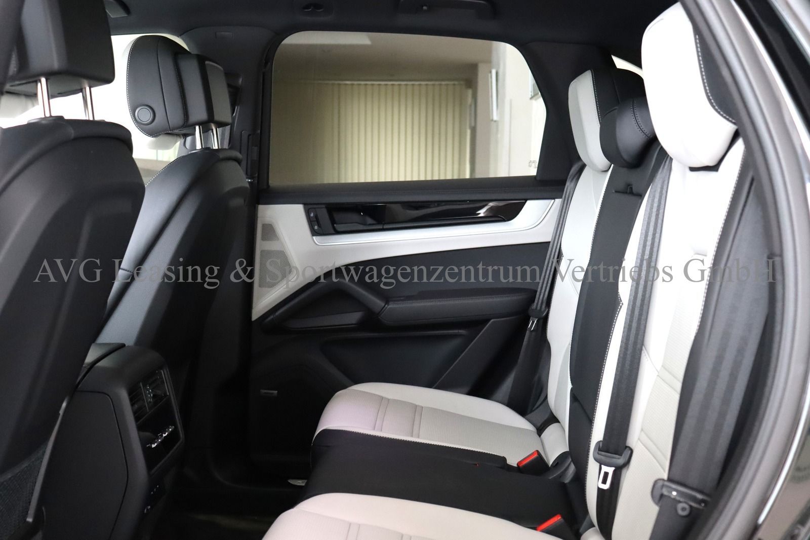 Porsche Cayenne E-Hybrid Dt/1.Hd/Bicolor Leder/Net.88k¤