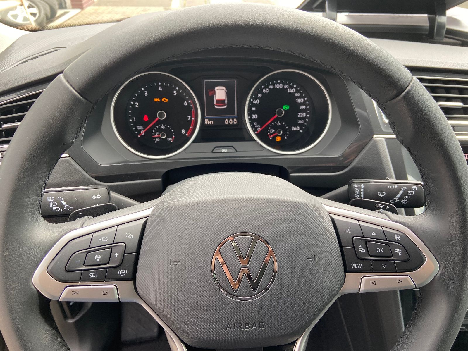 Volkswagen Tiguan Life - Samsaru's Car Outlet
