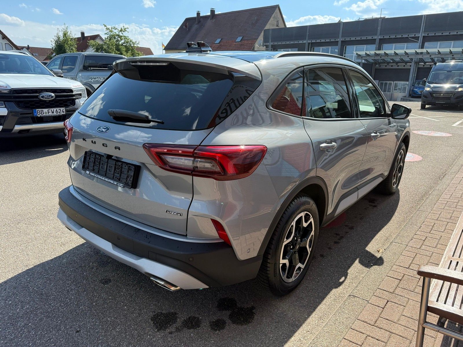 Ford Kuga Plug-In Hybrid Active X - Samsaru's Car Outlet