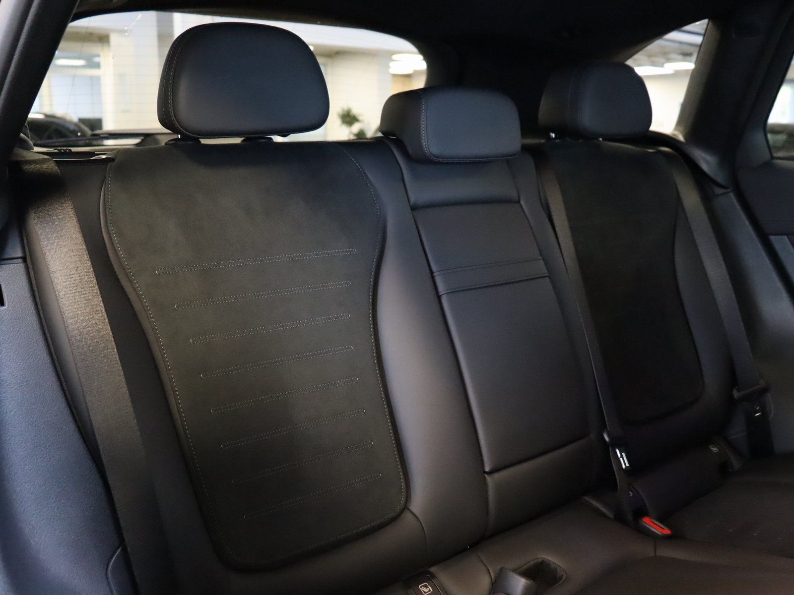 Mercedes-Benz GLC 300 de 4M AMG Distronic/LED/HUD/AHK/Night